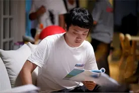 《以家人之名》导演丁梓光：血缘并不是定义家人的唯一标准图片