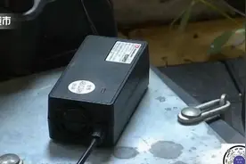 南京多部门推进电动车充电桩小区覆盖，实现零死角，全方位！视频封面