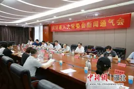 地铁新规来了，下月开罚图片