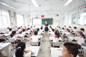 为学须先立志！这样的开学“第一课”让学生铭记一生图片
