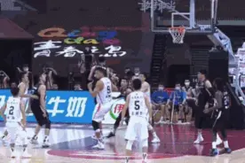 李天昊：易建联顶着疫情去美国，中美康复治疗差距这么大？图片