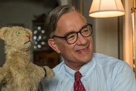 演技神了！《邻里美好的一天》曝汤姆·汉克斯特辑图片