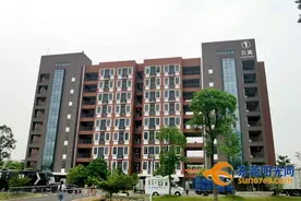 男女生混住同一宿舍楼？广酒学院回应：男生今天内搬离图片