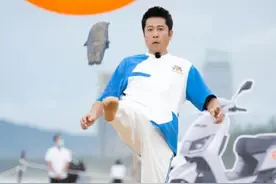 《元气满满的哥哥》互换队长 杨洋婴儿造型可爱爆棚图片