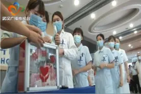 陈火林：“我不结巴了，因为压力都没有了”图片