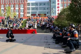 人民公安报报道《长沙芙蓉：“智慧安校”护航校园安全》图片