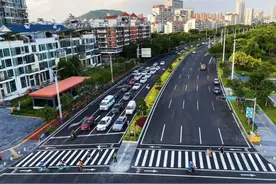 厦门2.0版网红斑马线上线，人车分离还可双向通行图片