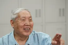 京剧《红灯记》李玉和扮演者钱浩梁逝世，享年87岁图片