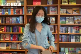 视频：深度评测大疆 OM 4手机云台，你也能拍希区柯克变焦！视频封面