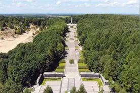 埋葬侵华日军的“坟墓”——寻访侵华日军东北要塞群遗址图片