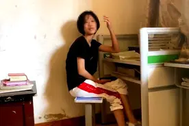 现场探访丨13岁女孩大专毕业帮妈妈当助教再引热议图片