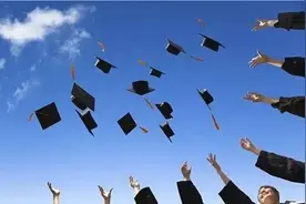 名校生入职街道办，是不是大材小用？| 大家谈征稿图片