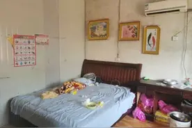 安徽10岁女童被虐事件追踪：父母在派出所接受调查图片