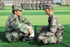 江苏射阳：二百预定新兵末入军营先“当兵”图片