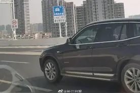 二七长江大桥上的专用道，管制时段、可通行车辆都明确了图片