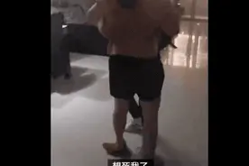 亲人久别重逢会是啥场面？退役军人悄悄回家，妈妈的反应“笑哭”网友图片