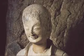 麦积山石窟艺术常州展出，呈现“东方微笑”等佛陀世相图片