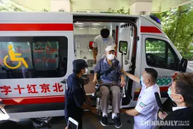 北京“999”非急救医疗服务专用车投入使用图片