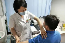 再添殊荣！济宁市中医院副院长王乐荣获评山东省名中医药专家图片