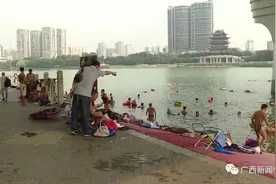 今早，南宁一花季少女毫无征兆从邕江大桥跳下，原因竟是……图片