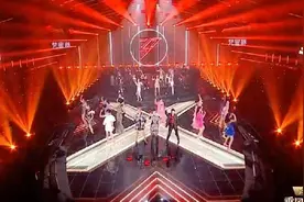 《乘风破浪的姐姐》成团之夜：李宇春和30位姐姐一起走秀，点燃全场图片