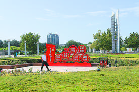 文明创建，赢得市民赞声一片图片