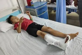 小心视觉盲区！广西贵港一儿童卷入货车车底死里逃生图片