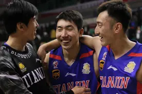 天津队顶薪续约篮管中心主任之子，CBA两年只上场17次引球迷嘲讽“拼爹”图片