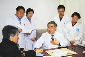 张伯礼：岐黄妙手 济世育人 | 感念师恩 · 楷模②图片