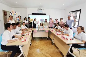 规范化更重要or人性化更重要？“85后”青年干部激辩社区治理图片