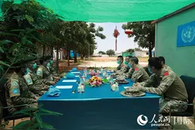 与中国战友并肩执行任务是十分荣幸的事情图片