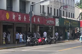 四川北路这家进口食品店，上海阿姨爷叔为啥嘎欢喜图片