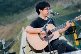 朴树携手四位音乐人在云上草原唱响天籁之音图片