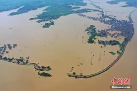今年夏季江西省北涝南旱 极端天气气候事件频发图片