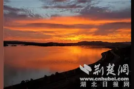 晚霞映江河 景美如画惹人醉图片