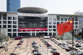 武汉国际会展中心举办疫后首次室内展览图片