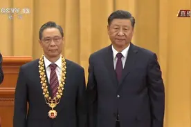 国家勋章和国家荣誉称号分量有多重？勋章到底长啥样？快来看看图片
