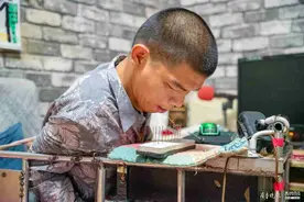 做电商卖杂粮，济宁这个脑瘫小伙用舌尖丈量生命的宽度图片