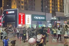 郑州阿姨团“这就是街舞”火爆抖音，来看看她们是怎么练成的图片