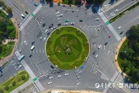 枣庄光明路和西昌路的环岛红绿灯怎么过？权威解答来了图片