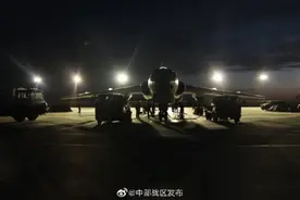 轰炸机上高原！中部战区空军高原驻训轰6、运20同框现身图片