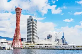 这个日本学校的小学生每天上学要搭缆车，交通不便却被网友羡慕哭...图片