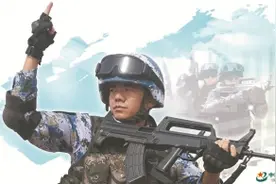 海军陆战队某旅何龙：在血火考验中将自己淬炼成了"传说"图片
