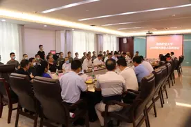 南昌职业大学举行2020年大学生入伍欢送会图片