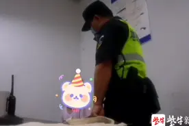视频 | 爸爸不告诉女儿手机号码 10岁女孩在民警陪同下靠记忆寻到工作地图片
