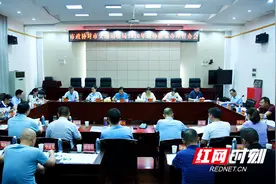 邵阳交通：让“公交优先”理念深入群众心中图片