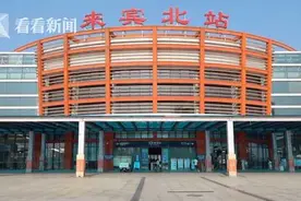 “妈妈每天要求抄试卷”10岁哥哥带8岁弟弟离家“暴走”10公里图片