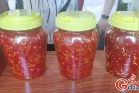 小辣椒映红寻乌脱贫路 辣椒酱“酿”出红火好日子图片