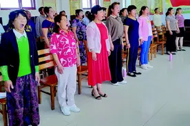 荒滩建成绿家园，“长”出一支农民合唱团图片