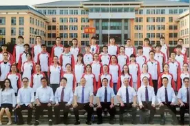 贫困县的最牛高考班：42名同学全上985、211视频封面